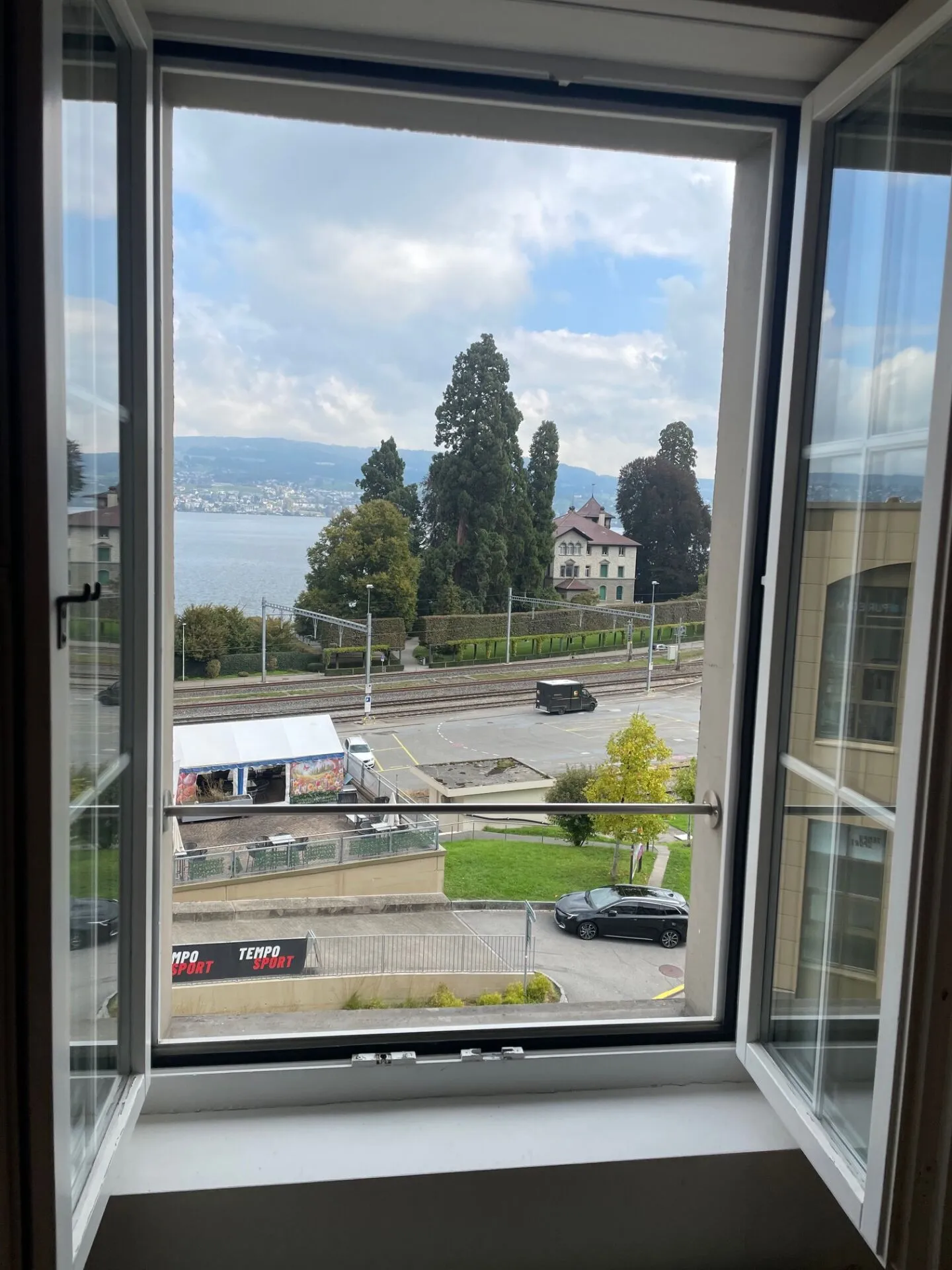 Vivere affascinante vicino alla stazione e al lago - Foto 4 di 13