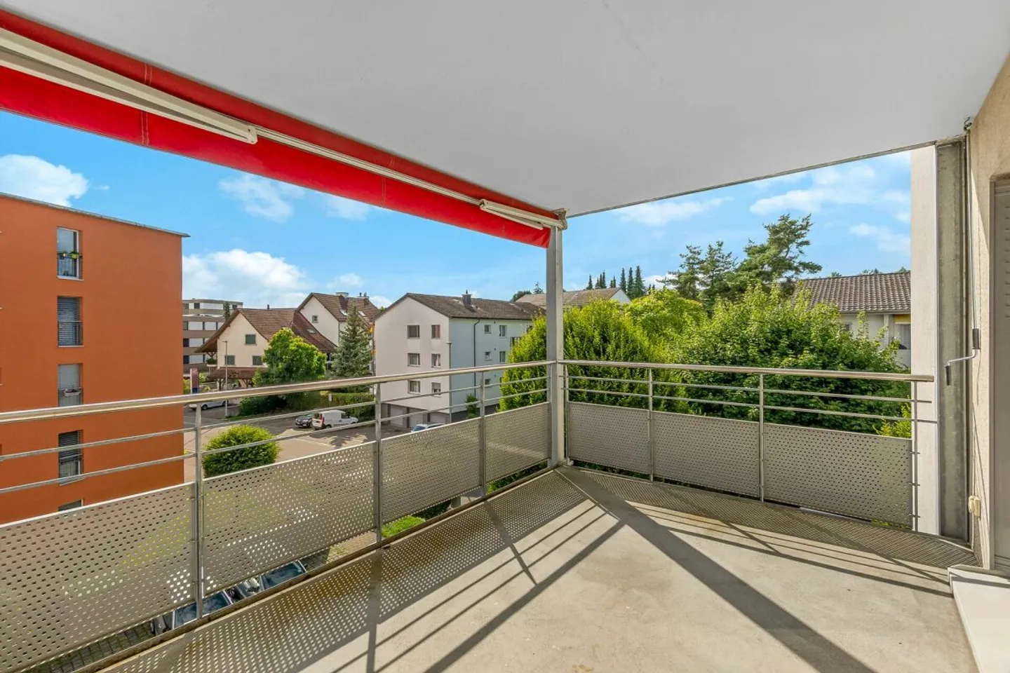 Appartement moderne avec balcons - Photo 7 sur 13