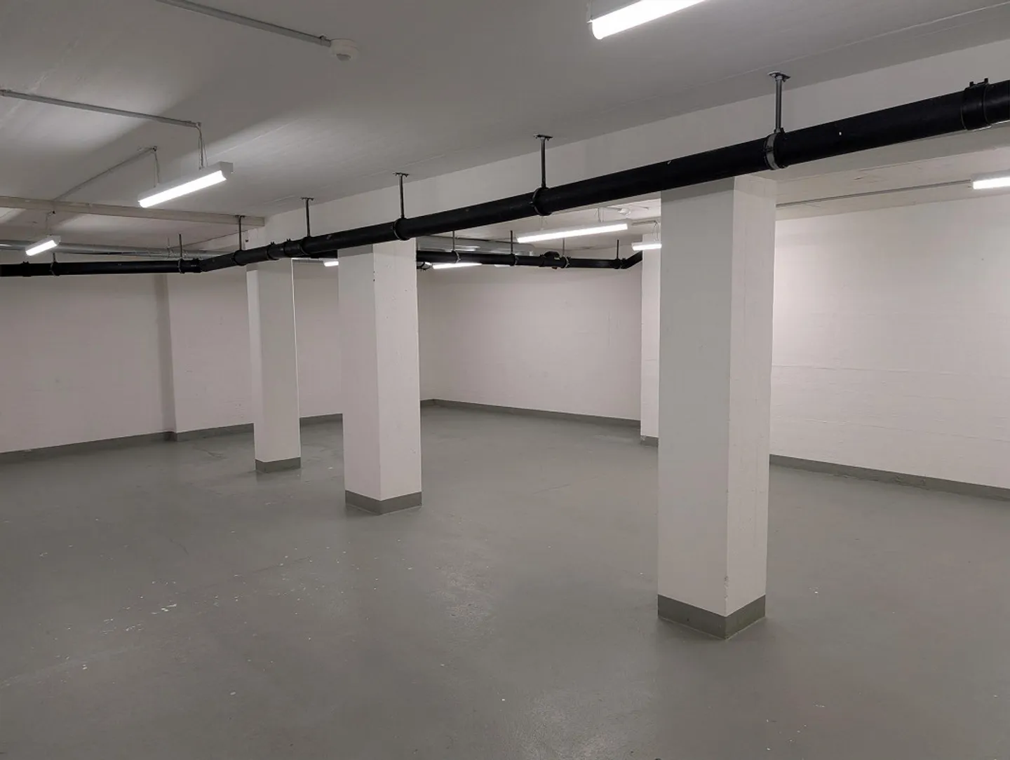 Magazzino nel cuore della città vecchia - Foto 3 di 4
