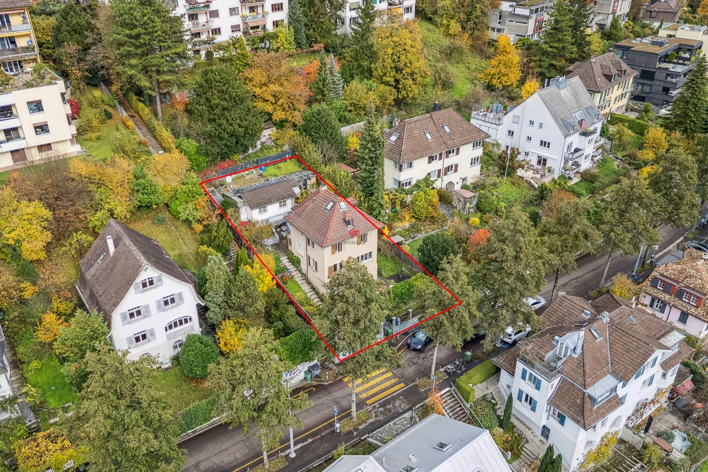 Propriété avec maison multifamiliale dans un emplacement privilégié - Photo 3 sur 9