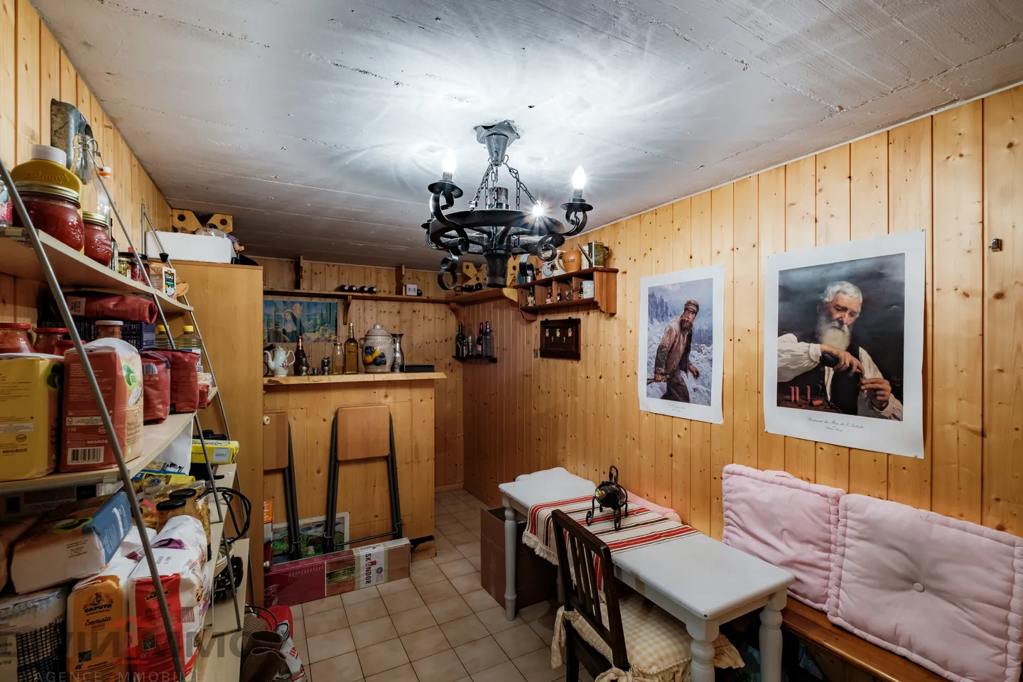 Casa d'angolo a schiera di 6,5 vani, garage, 4 posti auto - Foto 18 di 19