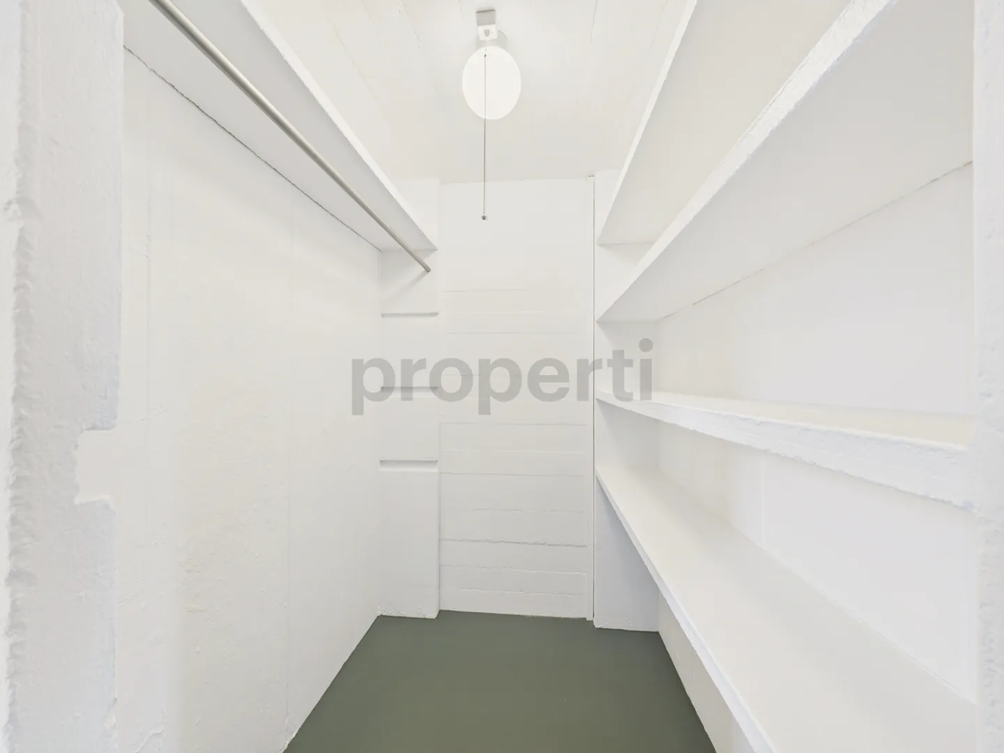 Modern 4.5-room maisonette apartment with plenty of space in Wünnewil-Flamatt - Photo 8 of 13