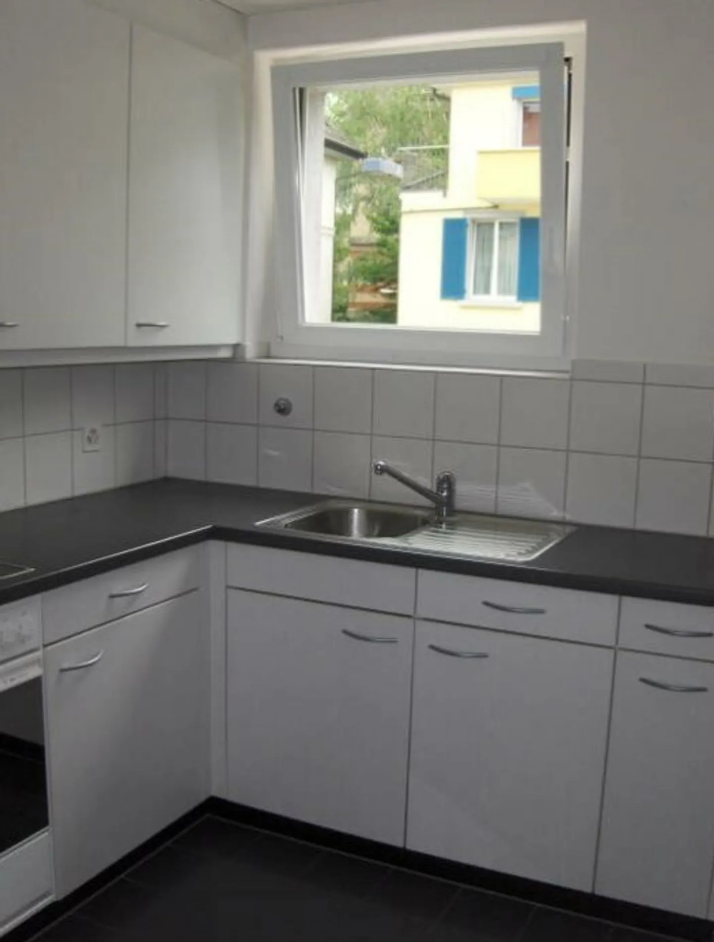 Bright apartment near ETH & UZH / Universitätsstrasse 73, Zurich - Photo 2 of 4