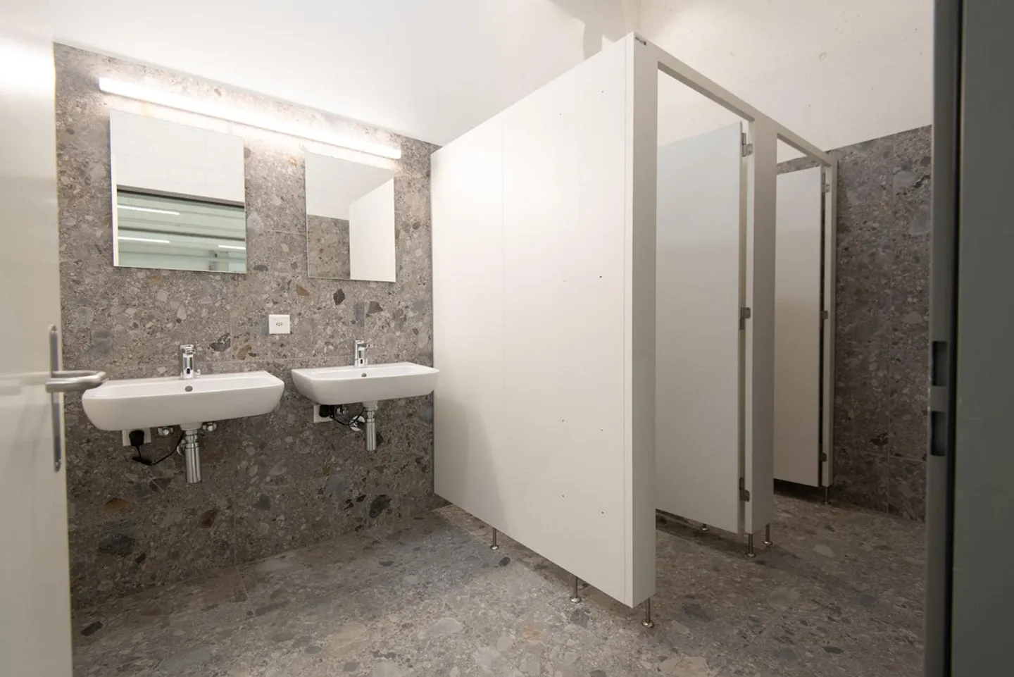 Nuovi Spazi Commerciali - Foto 17 di 28