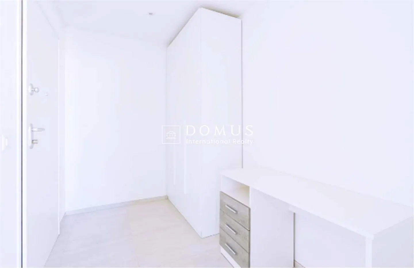 Residential complex for income 5 fully rented units - Photo 8 of 11