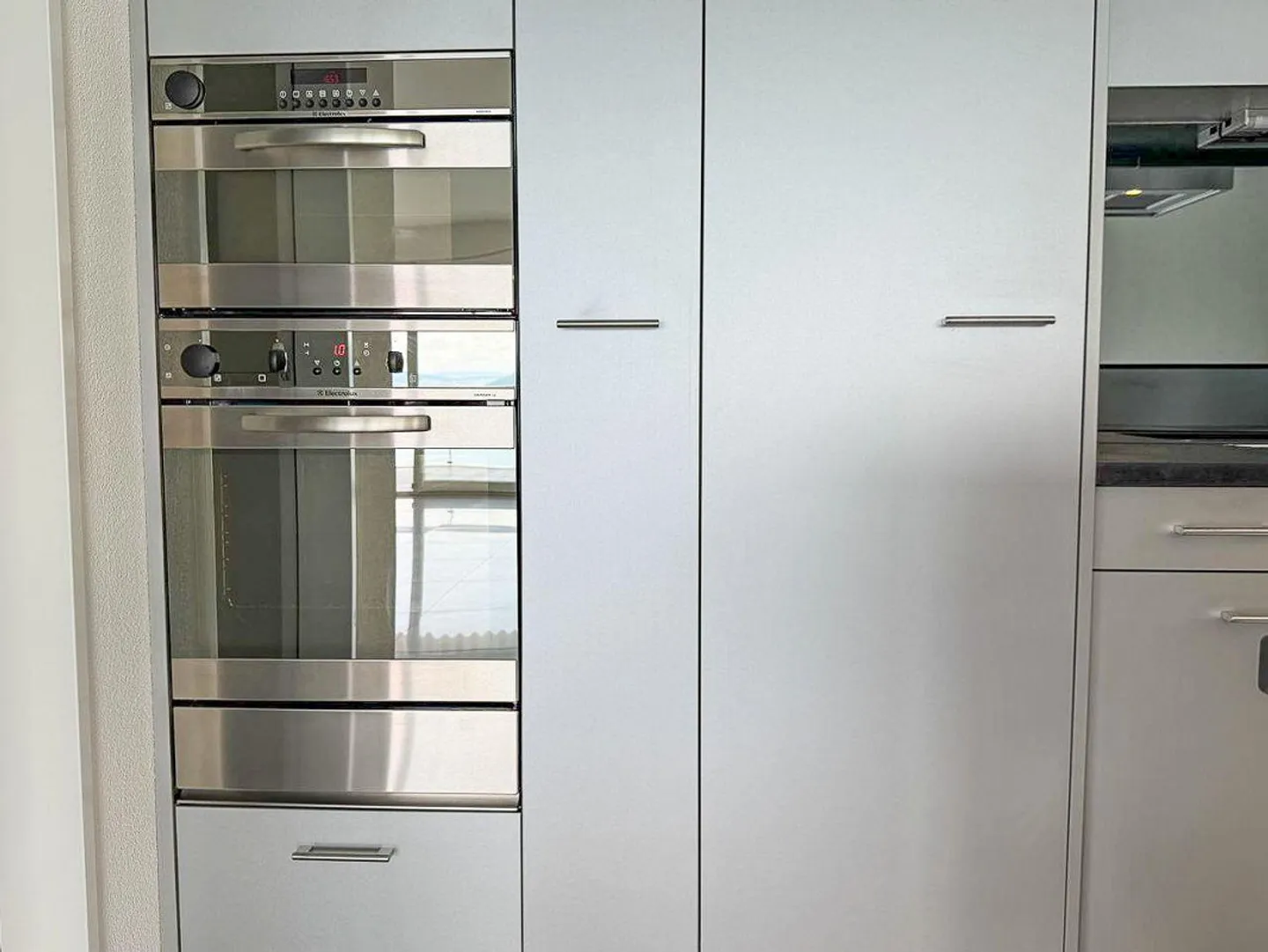 Stunning 4.5-room apartment with views of the lake and mountain panorama - Photo 11 of 21