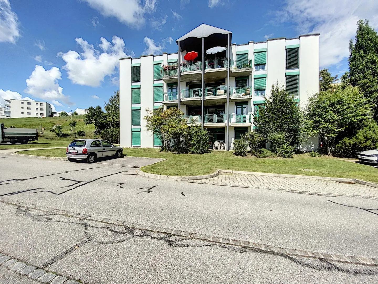 Place de parc intérieure - Photo 2 sur 2