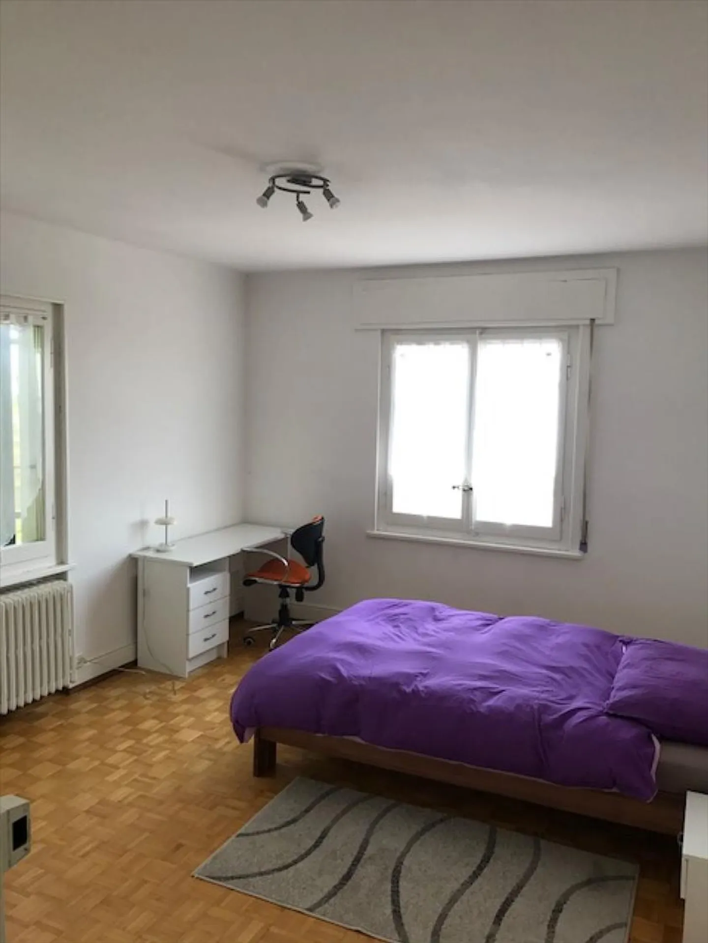 Pully, chambre meublée dans villa en colocation - Photo 2 sur 4