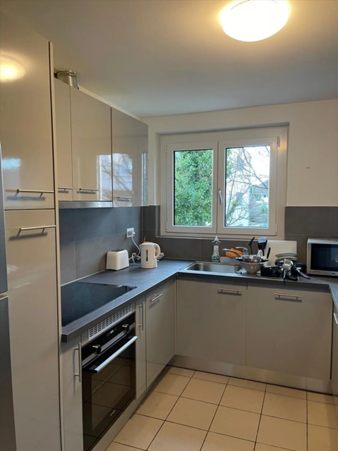 Pully, chambre meublée dans villa en colocation - Photo 3 sur 4