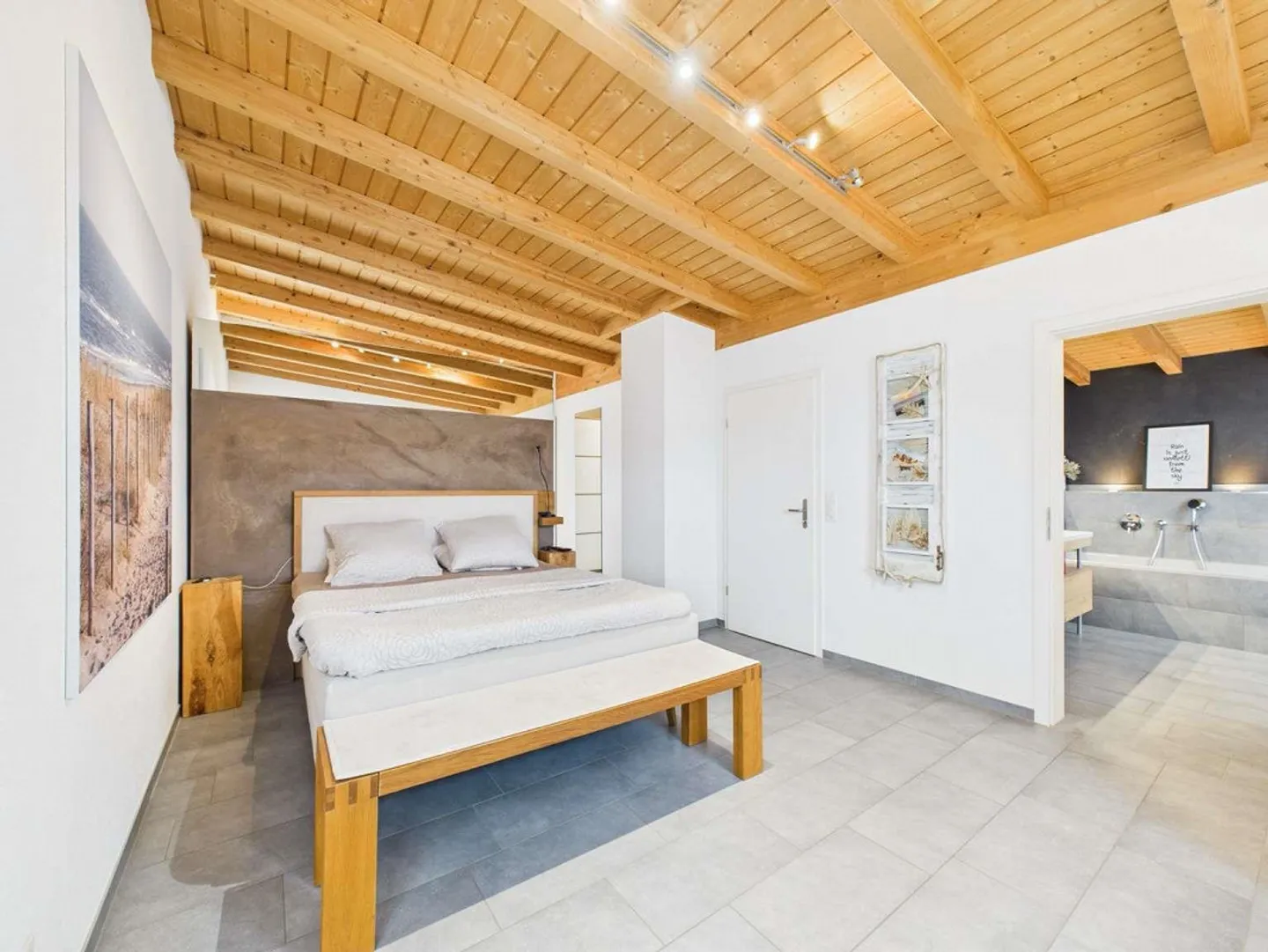 Stylish Living: Single Family Home with Generous Surroundings - Photo 9 of 12