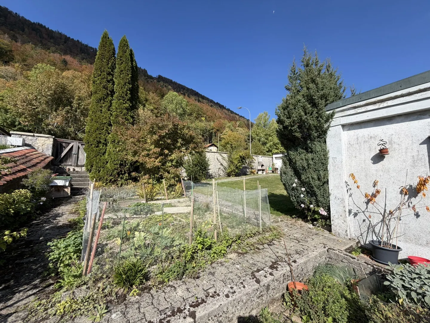 Maison avec potentiel de rénovation - Photo 12 sur 12