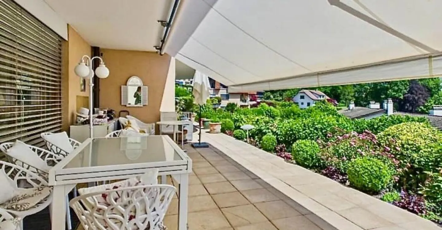 4.5 Zimmer Luxuswohnung - 99 m² Terrasse & Panoramablick auf den See - Foto 2 von 10