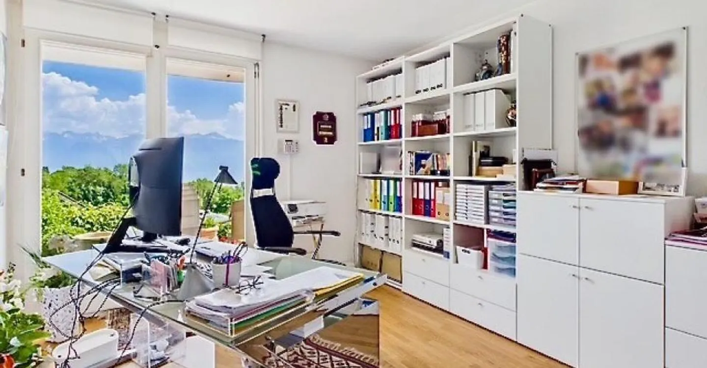 4.5 Zimmer Luxuswohnung - 99 m² Terrasse & Panoramablick auf den See - Foto 9 von 10