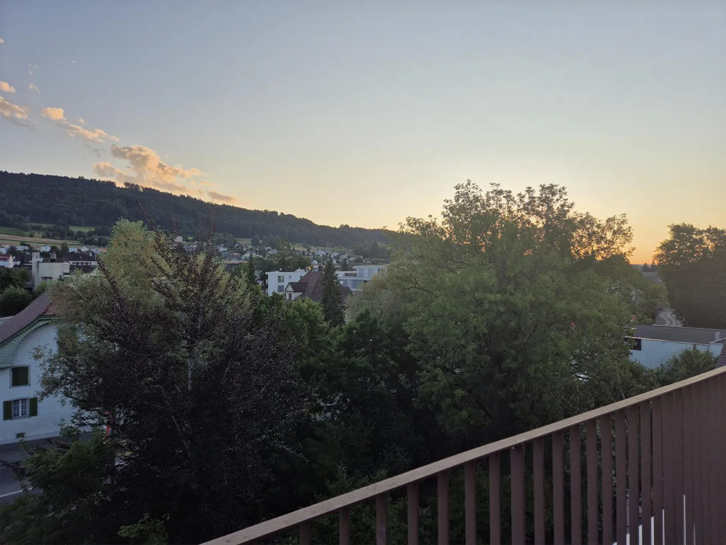 Moderno appartamento attico di 3,5 stanze con vista e sole a Menziken - Foto 8 di 19