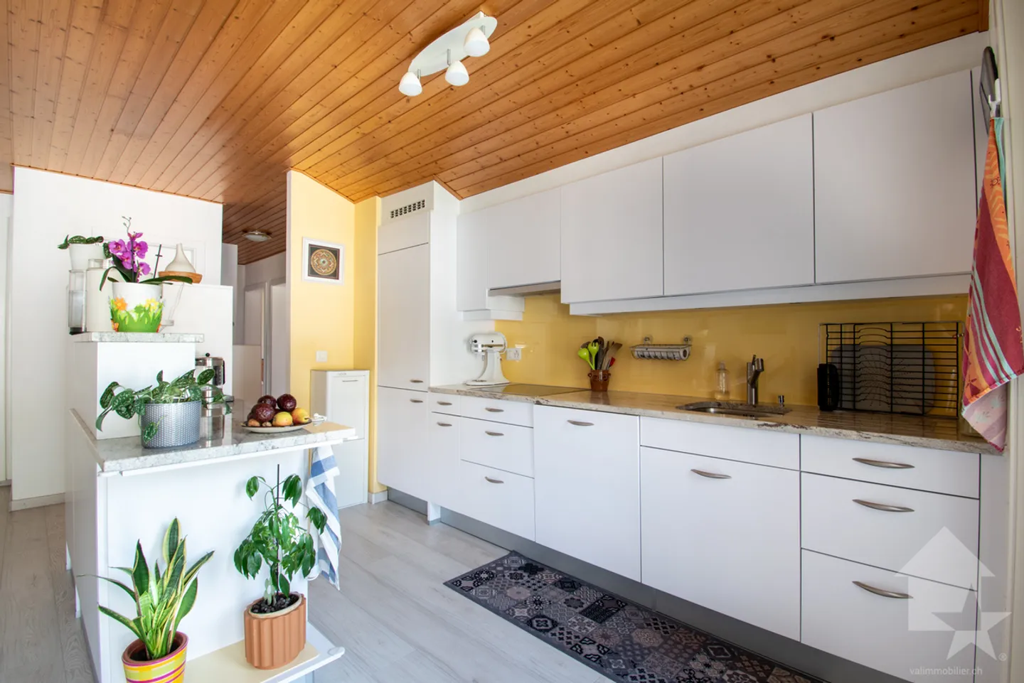 Monthey, 4.5 Room Renovated Near Schools - Photo 2 of 13