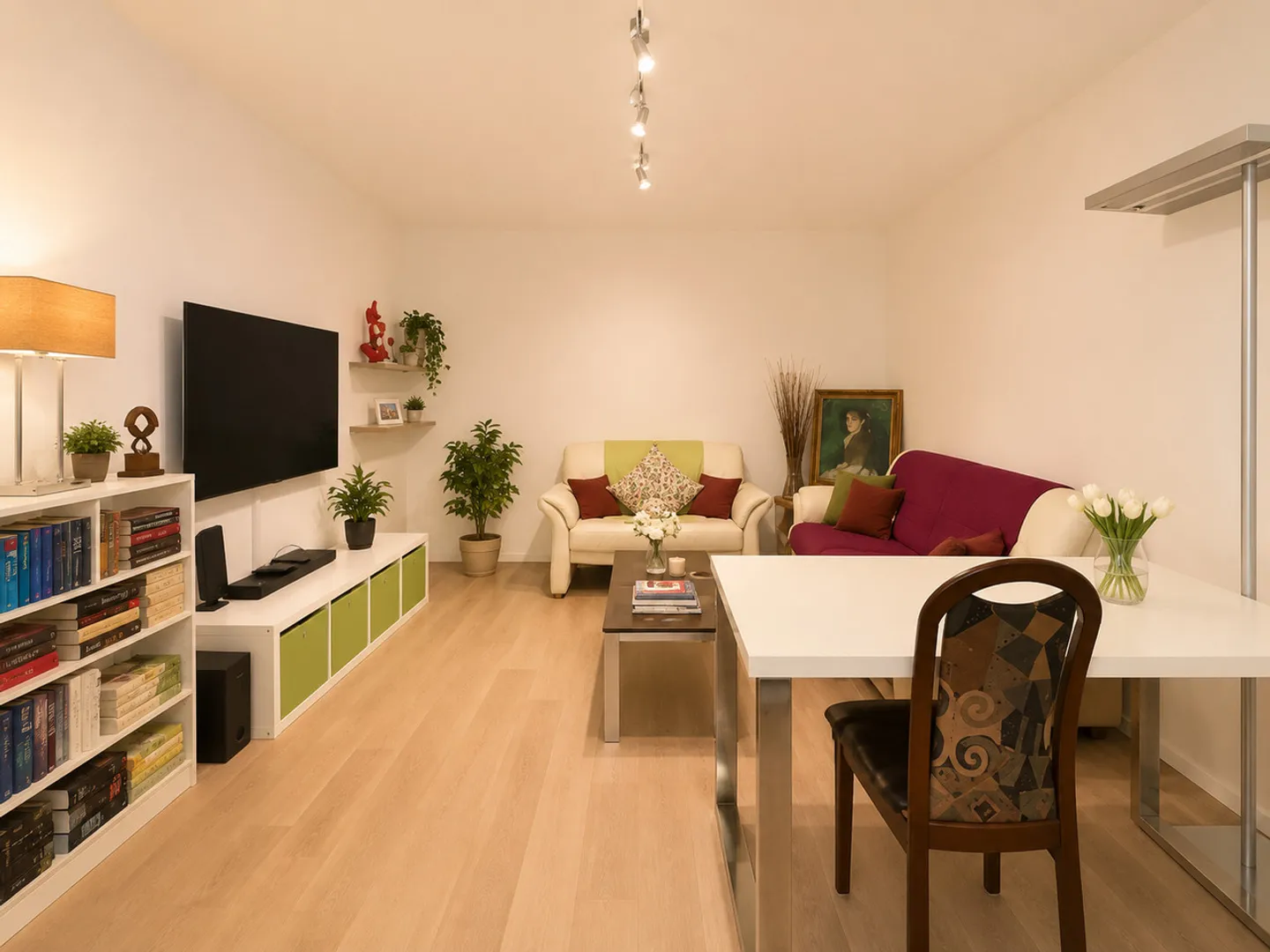 Modern family house with sunny garden in a sought-after residential area - Photo 7 of 16