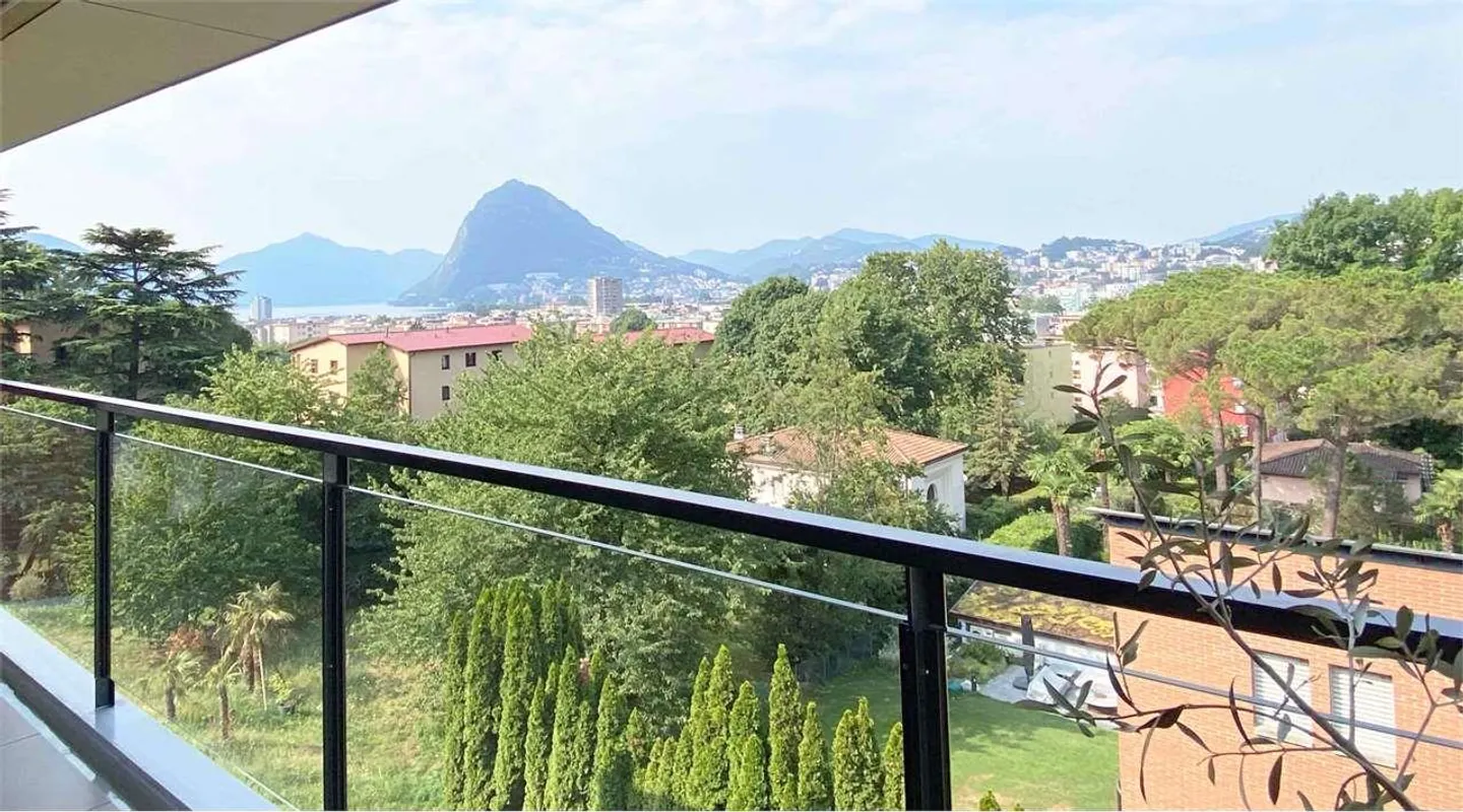 Prestige-Penthouse in Wohngegend - Foto 1 von 11