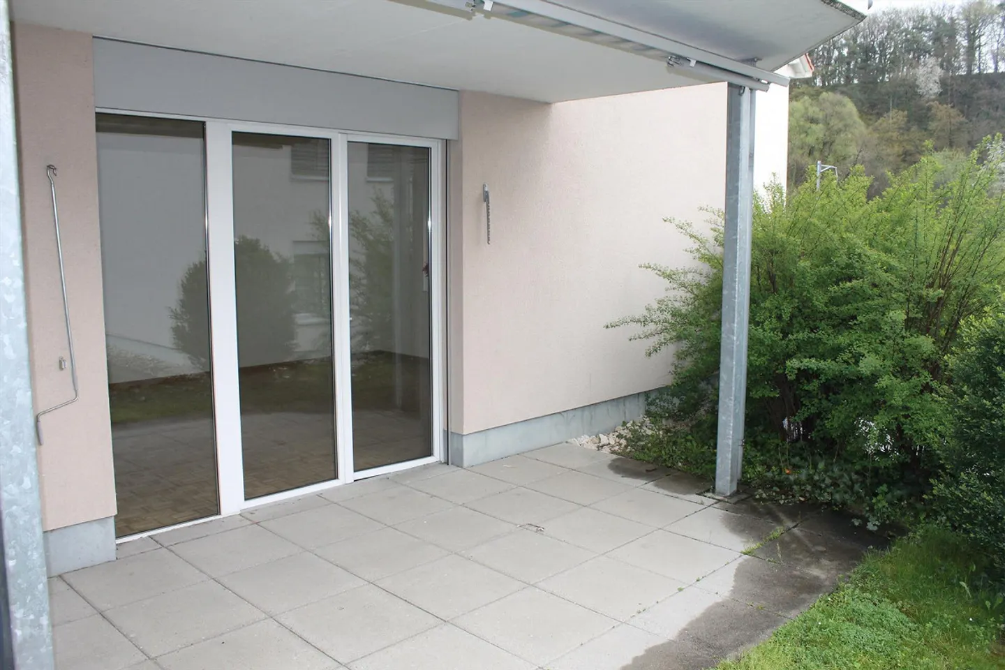 Appartement confortable de 3,5 pièces avec espace de jardin! - Photo 1 sur 9