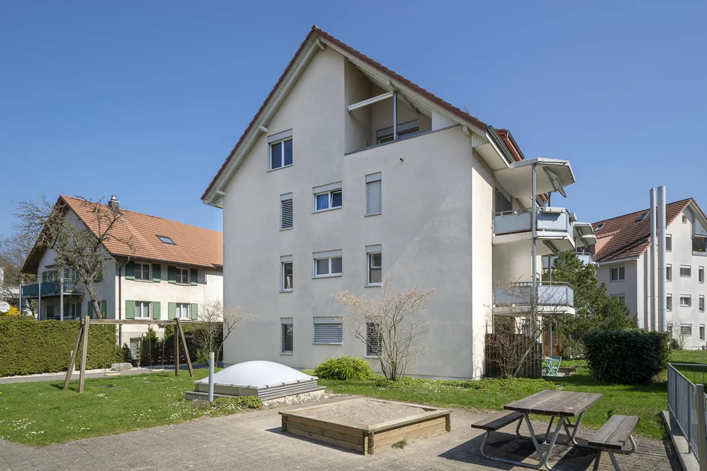 Appartement confortable de 3,5 pièces avec espace de jardin! - Photo 8 sur 9