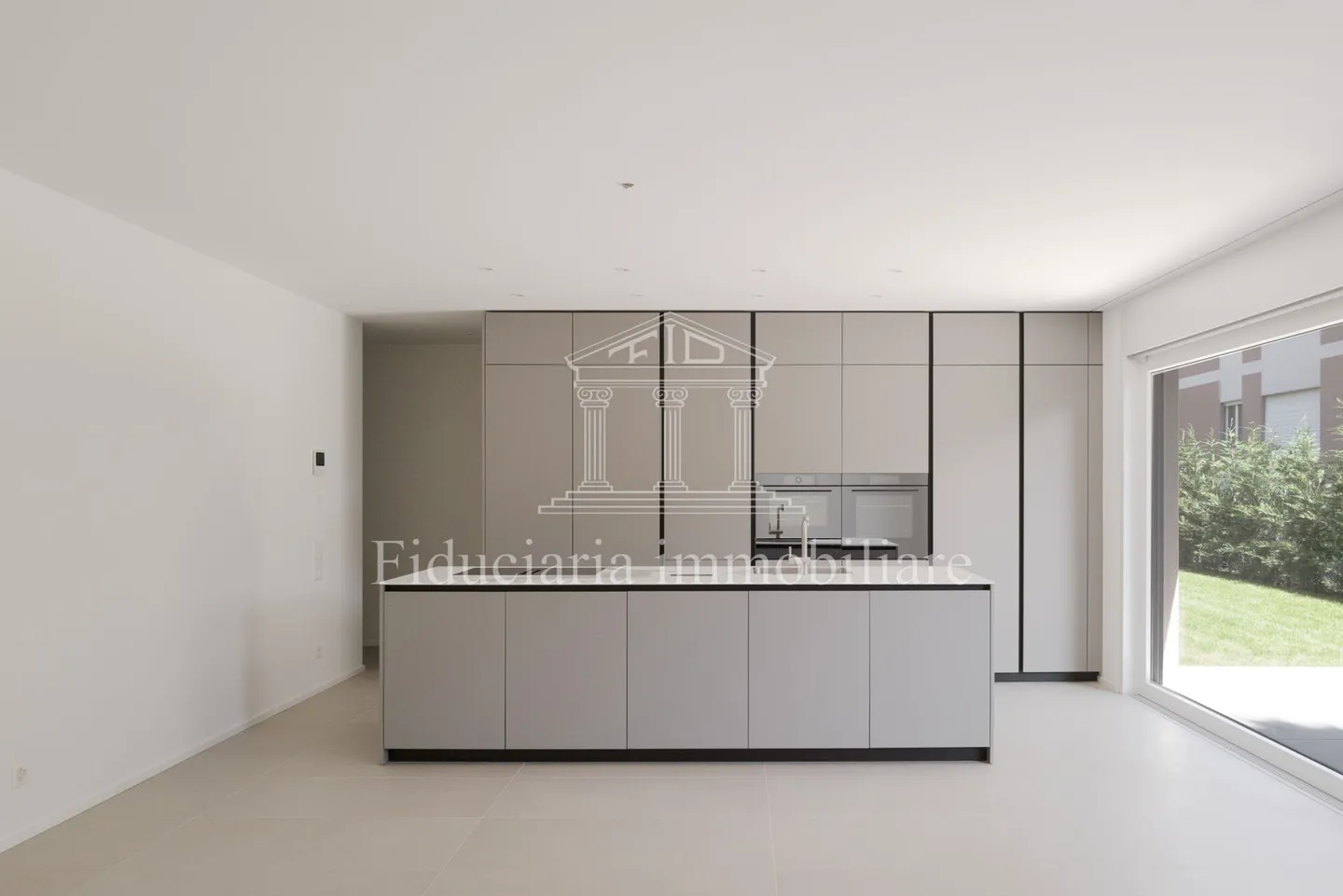 LOSONE - Appartement de jardin moderne de 4,5 pièces dans une résidence exclusive avec seulement 4 unités - Photo 1 sur 7