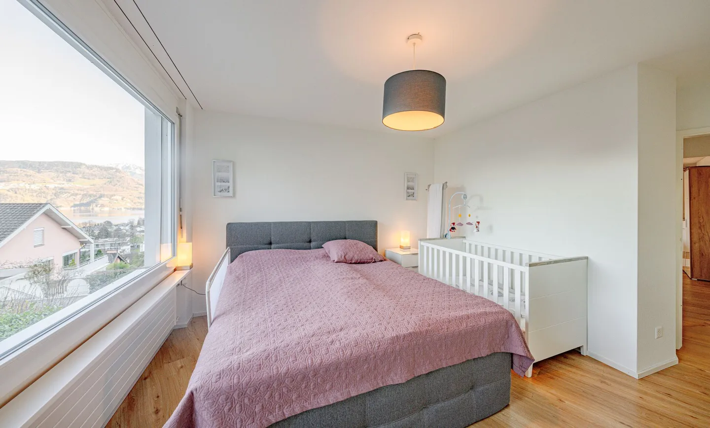 APPARTAMENTO CON VISTA LAGO ATTRATTIVA - Foto 4 di 8