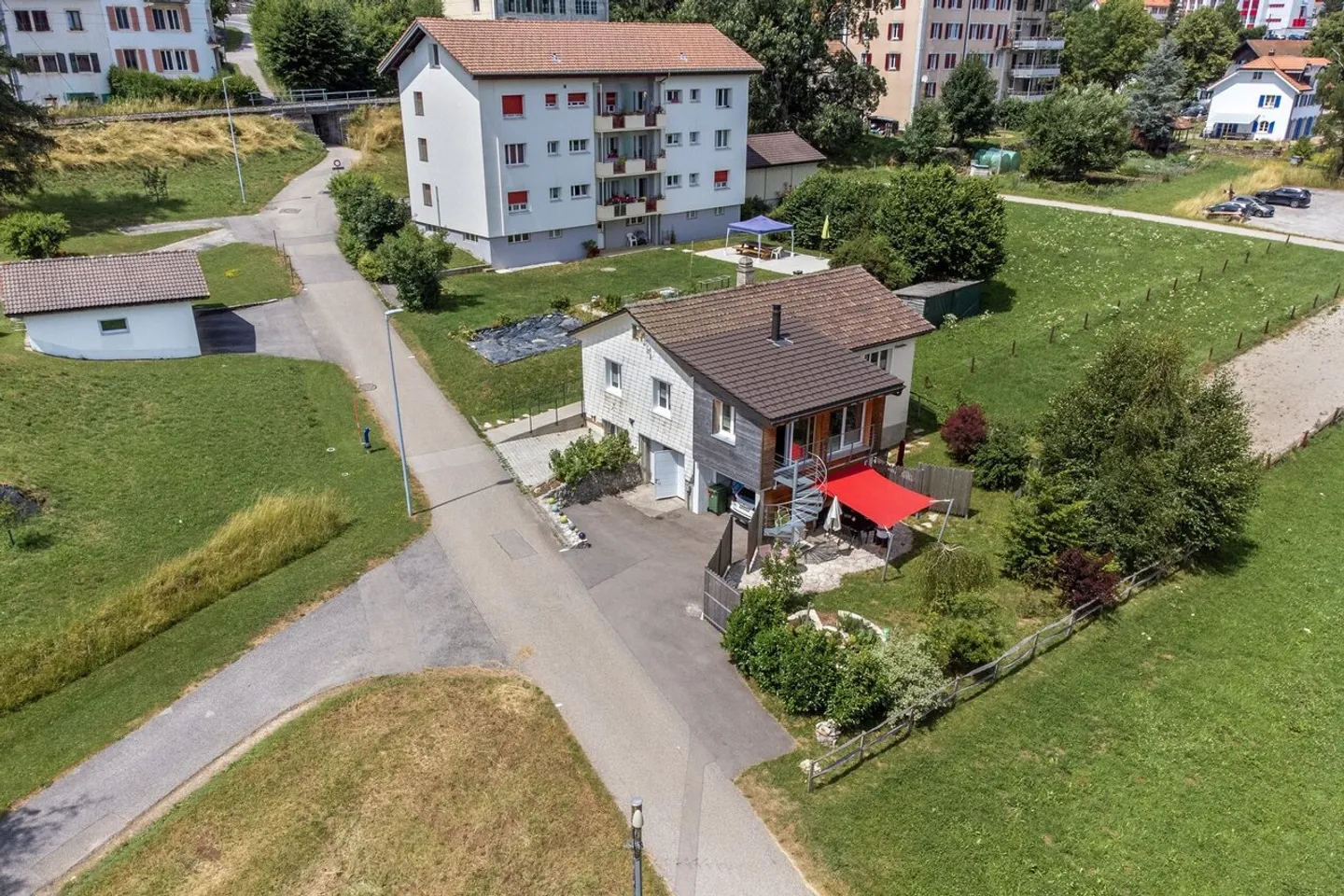 Casa indipendente e studio indipendente - Foto 1 di 11