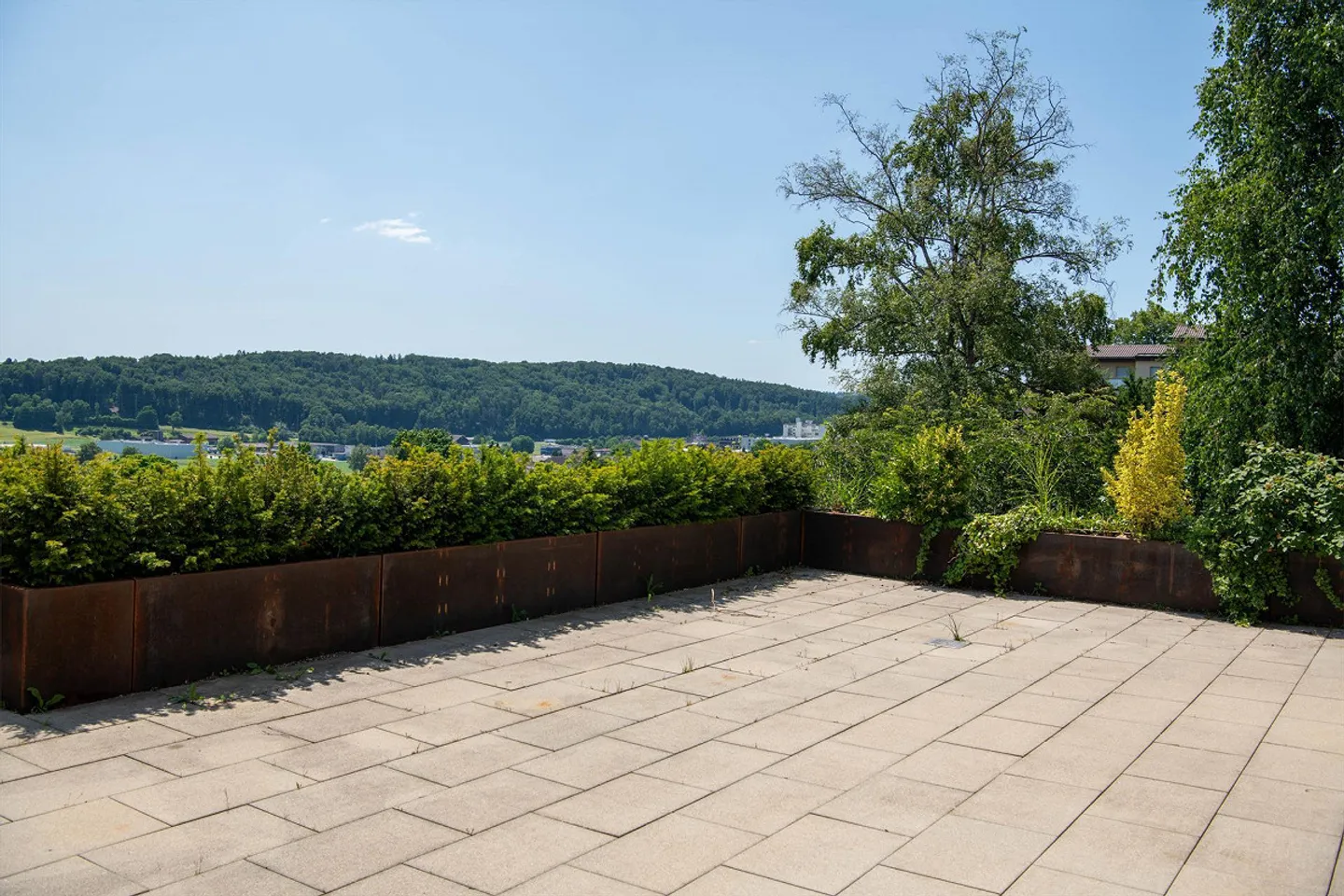 Maison de terrasse penthouse 5.5 pièces dans un emplacement calme - Photo 9 sur 10