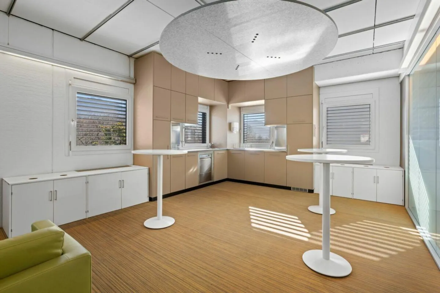 Flexibles und modulares Mehrzweckgebäude zur Miete - Foto 11 von 13