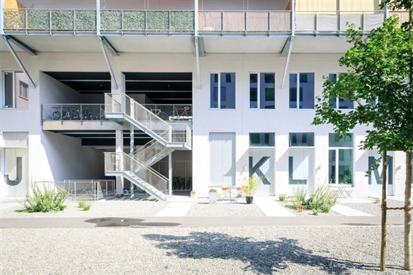 3.5-room apartment on the 6th floor - Photo 3 of 6