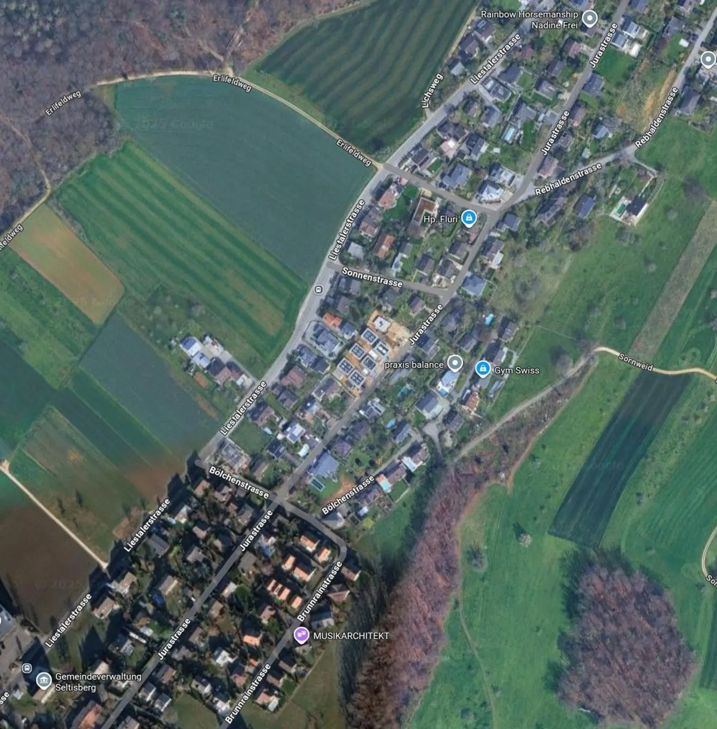 A casa nel verde eppure vicino alla città - Foto 8 di 9