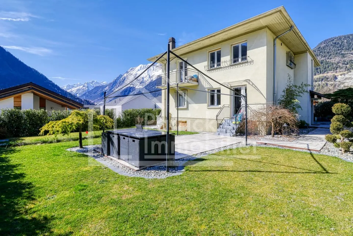 Villa avec deux logements indépendants à Vollèges - Photo 1 sur 13