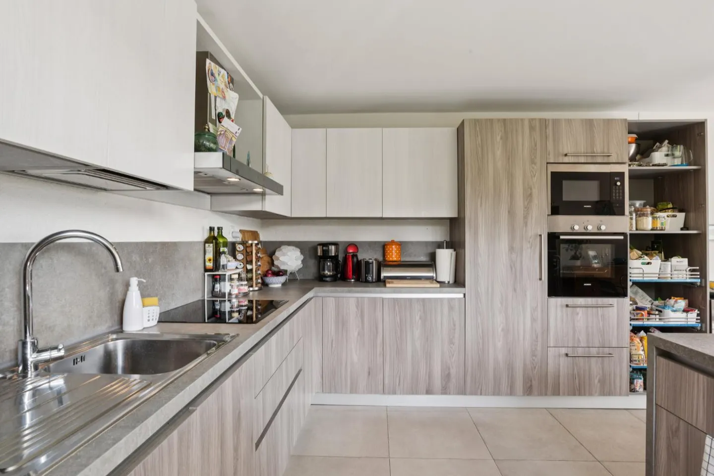 APPARTAMENTO RARO DI 4,5 STANZE CON TERRAZZA DI 30M² - MONTBLESSON - Foto 5 di 13