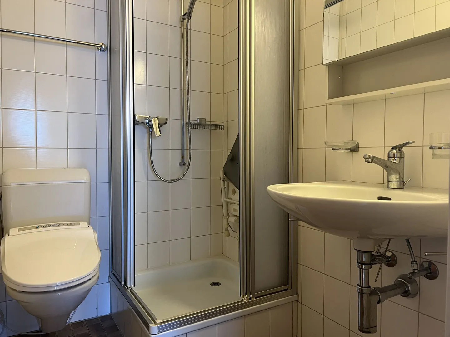4.5-Zimmerwohnung 1. OG mit Seesicht im Zentrum von Beatenberg - Foto 11 von 18