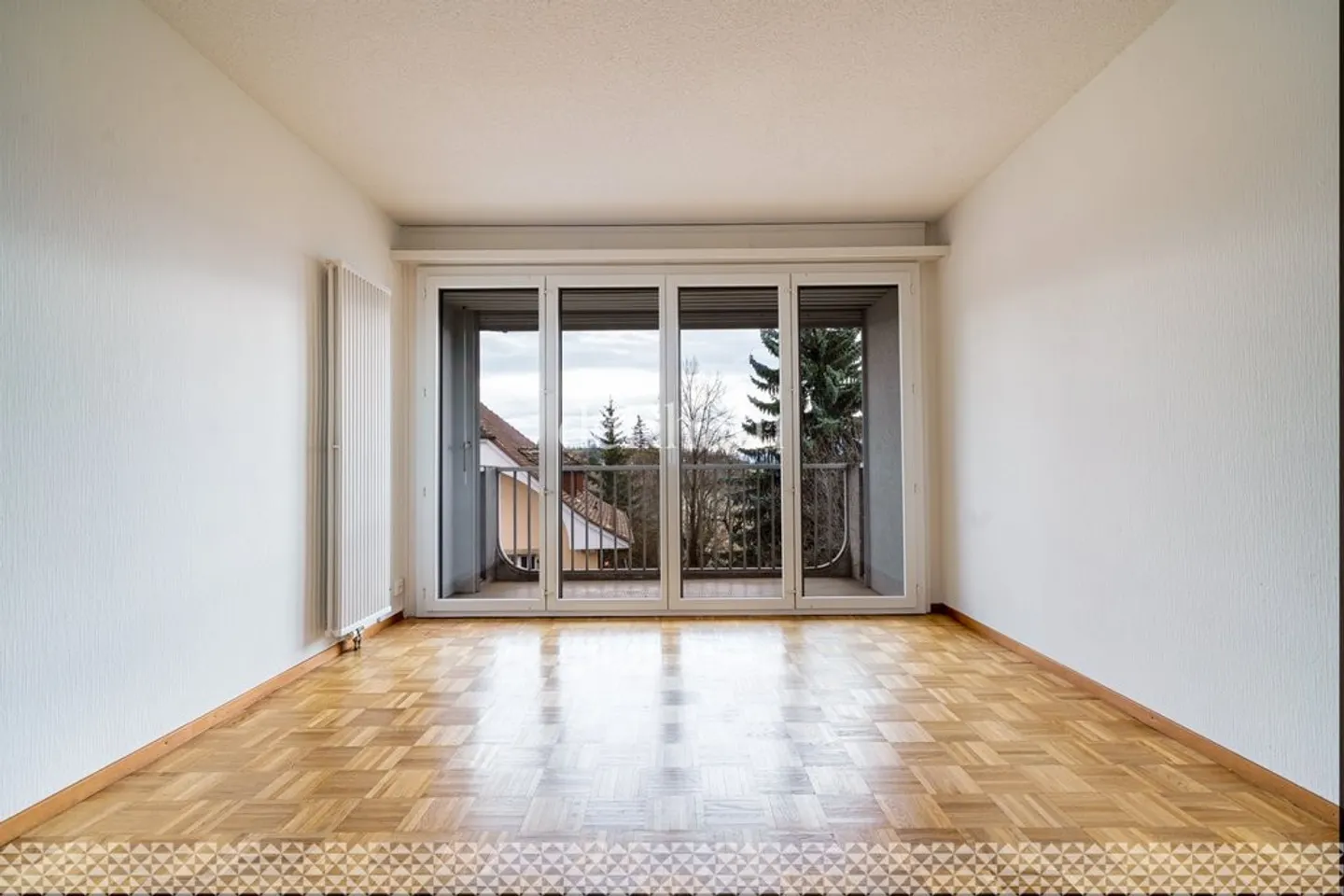 Magnifique 2.5 pièces au 2ème étage de 54 m2 rénové - Photo 1 of 9