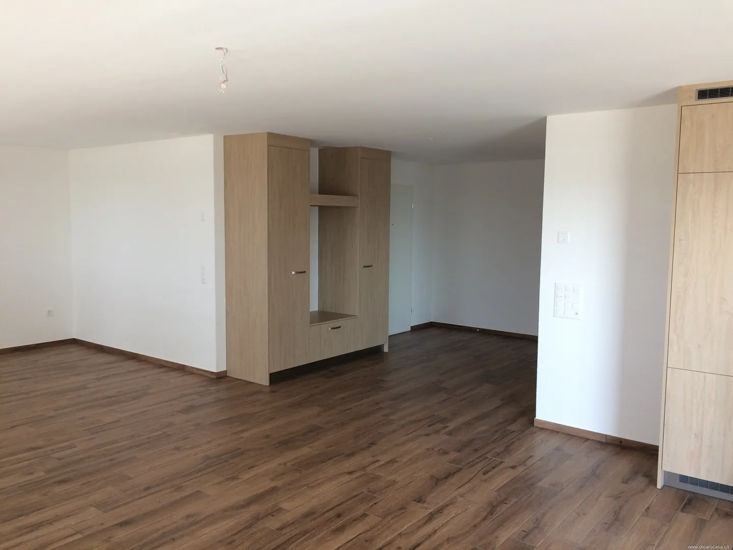 Modern 4.5-room apartment with mountain view and quiet location - Photo 1 of 7