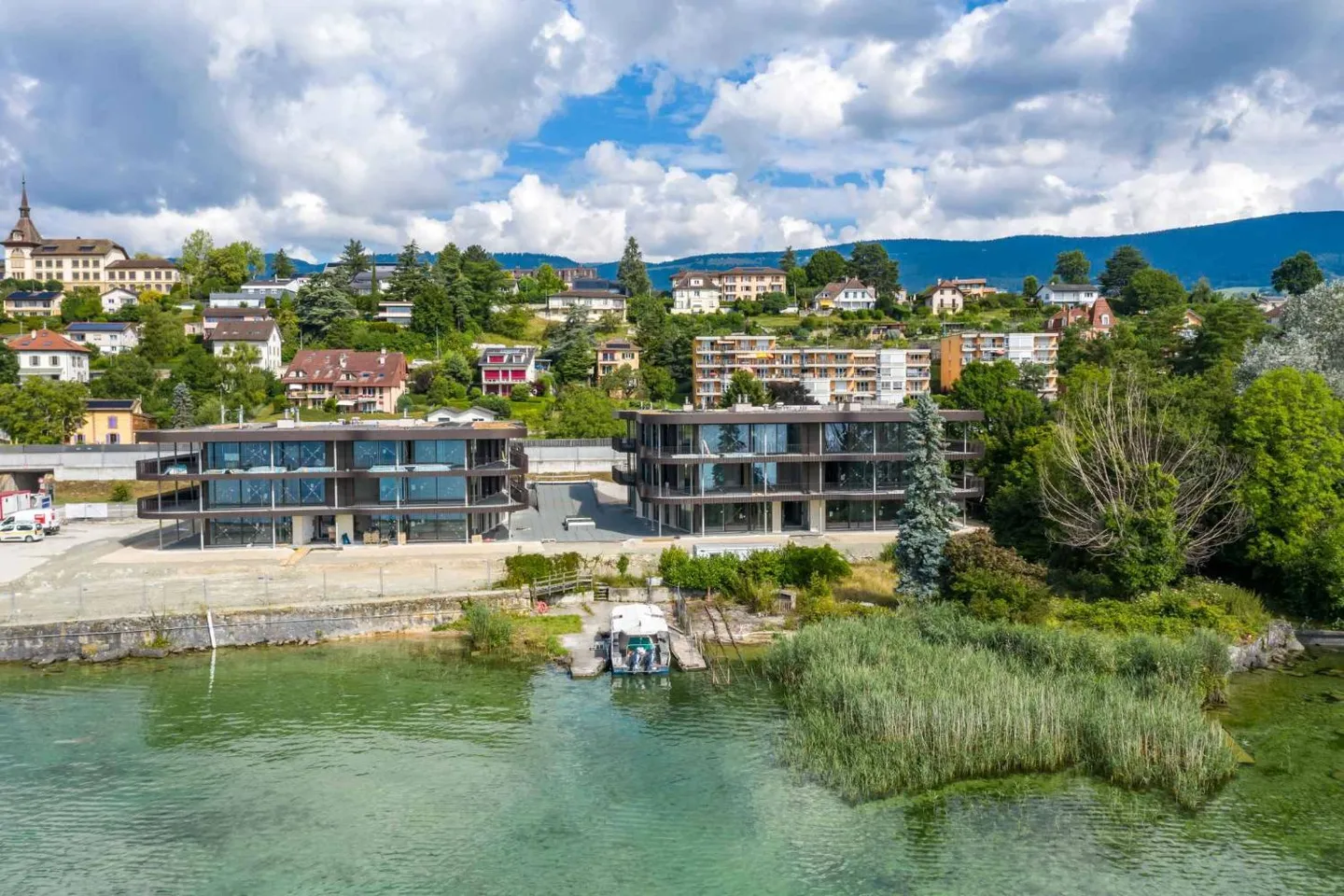 Eleganza e modernità, sistemati a piedi nell'acqua! - Foto 7 di 10