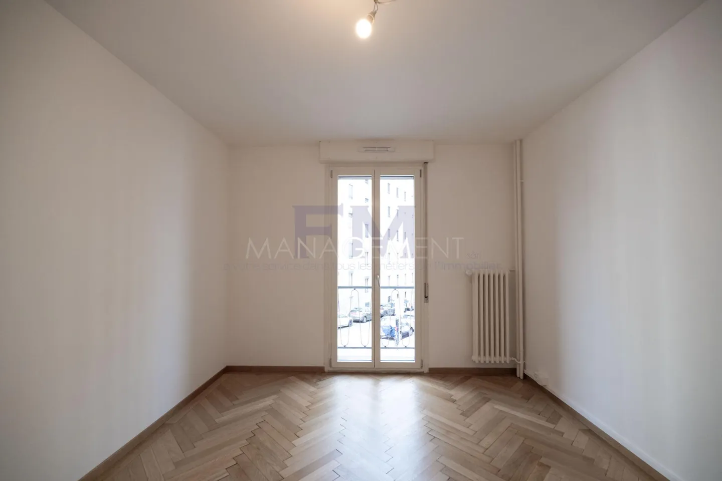 Left Bank, Promenade, 1 Room on the 1st Floor, approx. 23m2 - Photo 5 of 10