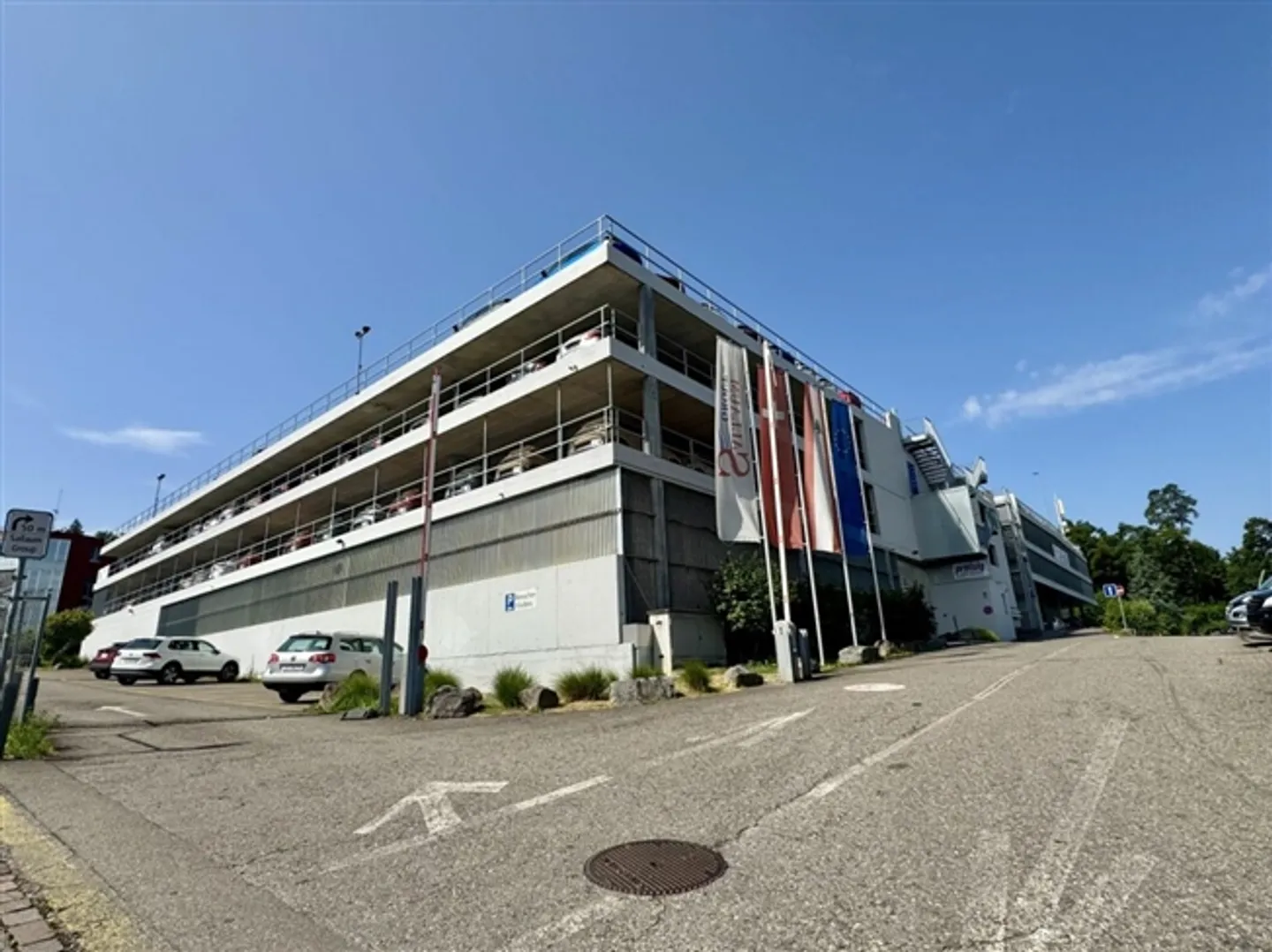 «Viel Fläche, viele Möglichkeiten - Ihr neuer Standort wartet!» - Foto 3 von 9