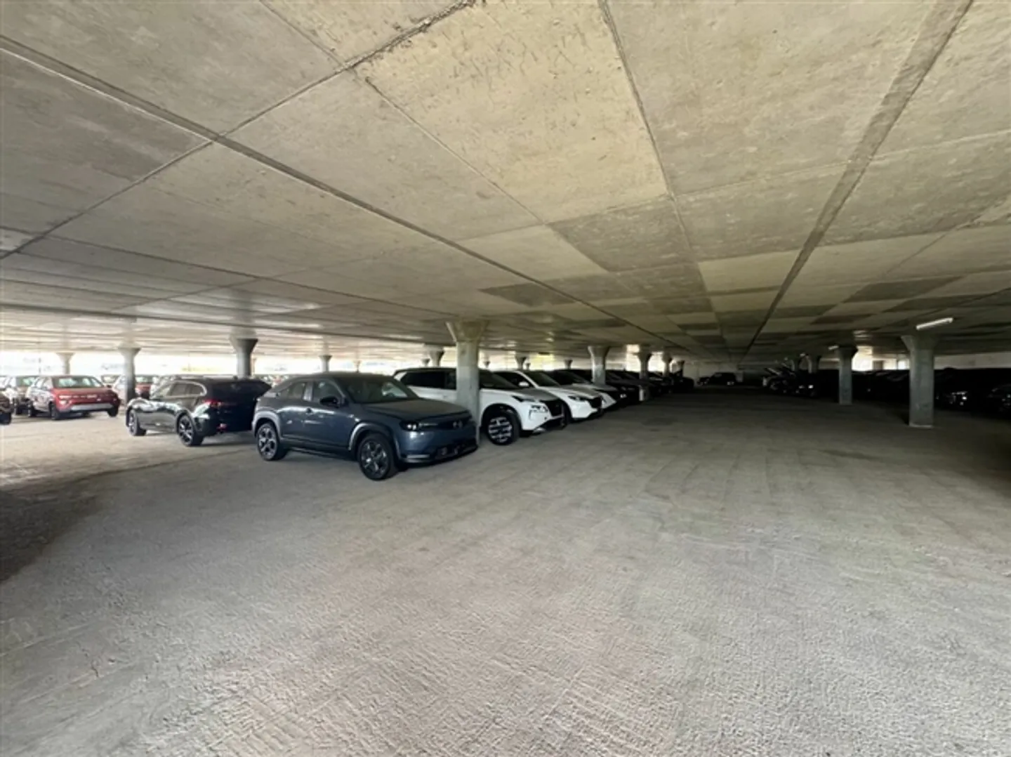 «Viel Fläche, viele Möglichkeiten - Ihr neuer Standort wartet!» - Foto 4 von 9