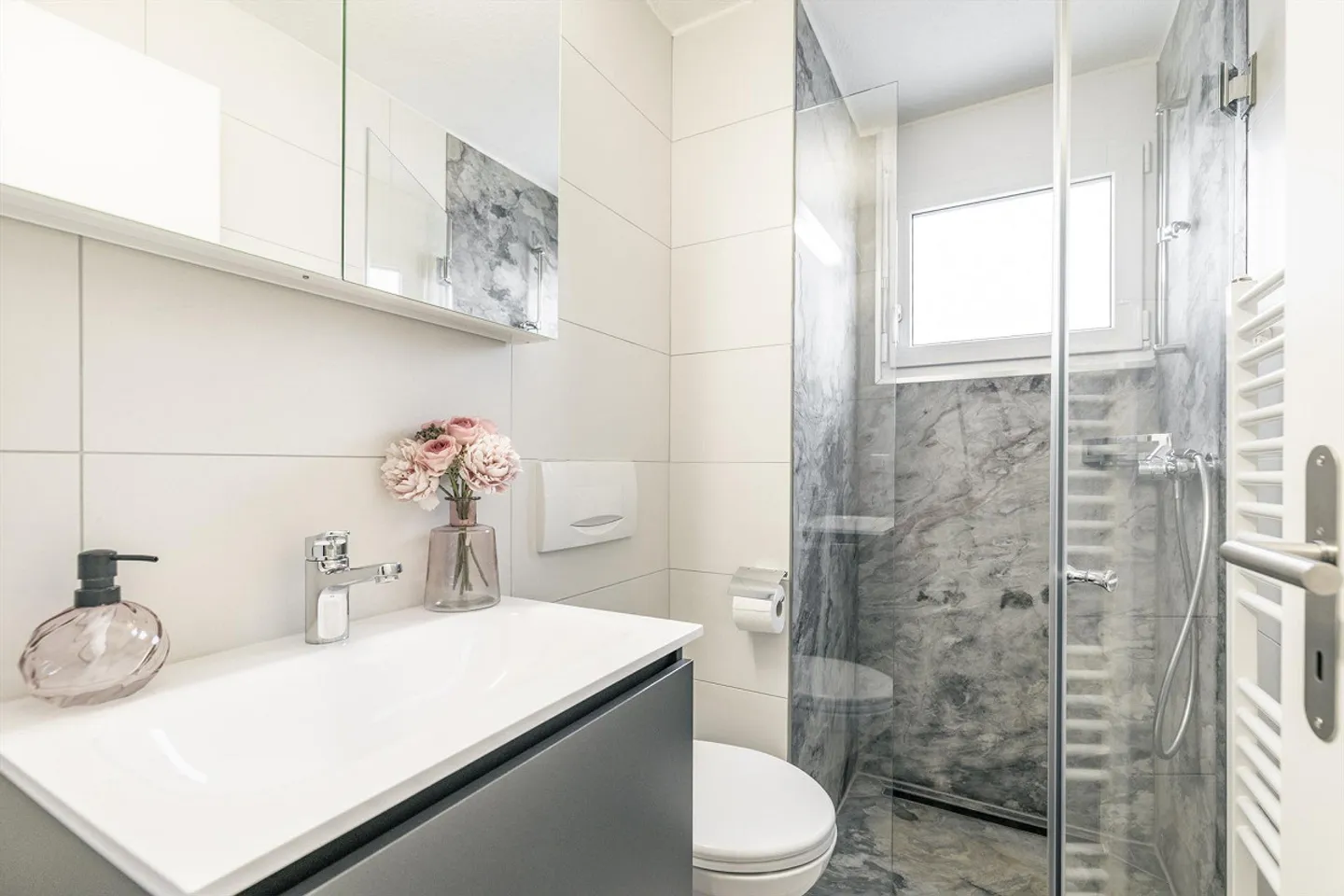 6.5-ROOM TERRACED HOUSE IN THE HEART OF WERDENBERG - Photo 26 of 30