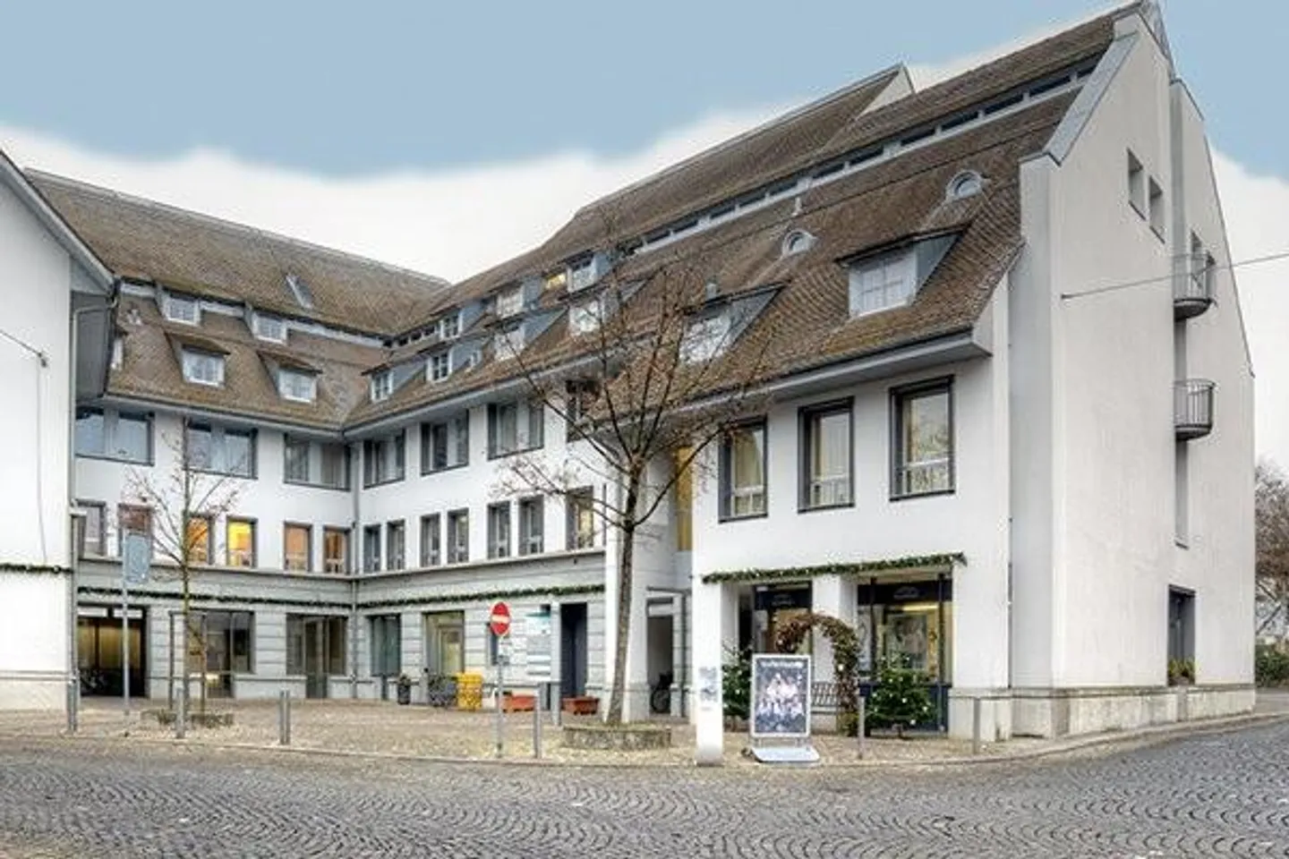 Parking space for rent near the old town - Photo 1 of 1