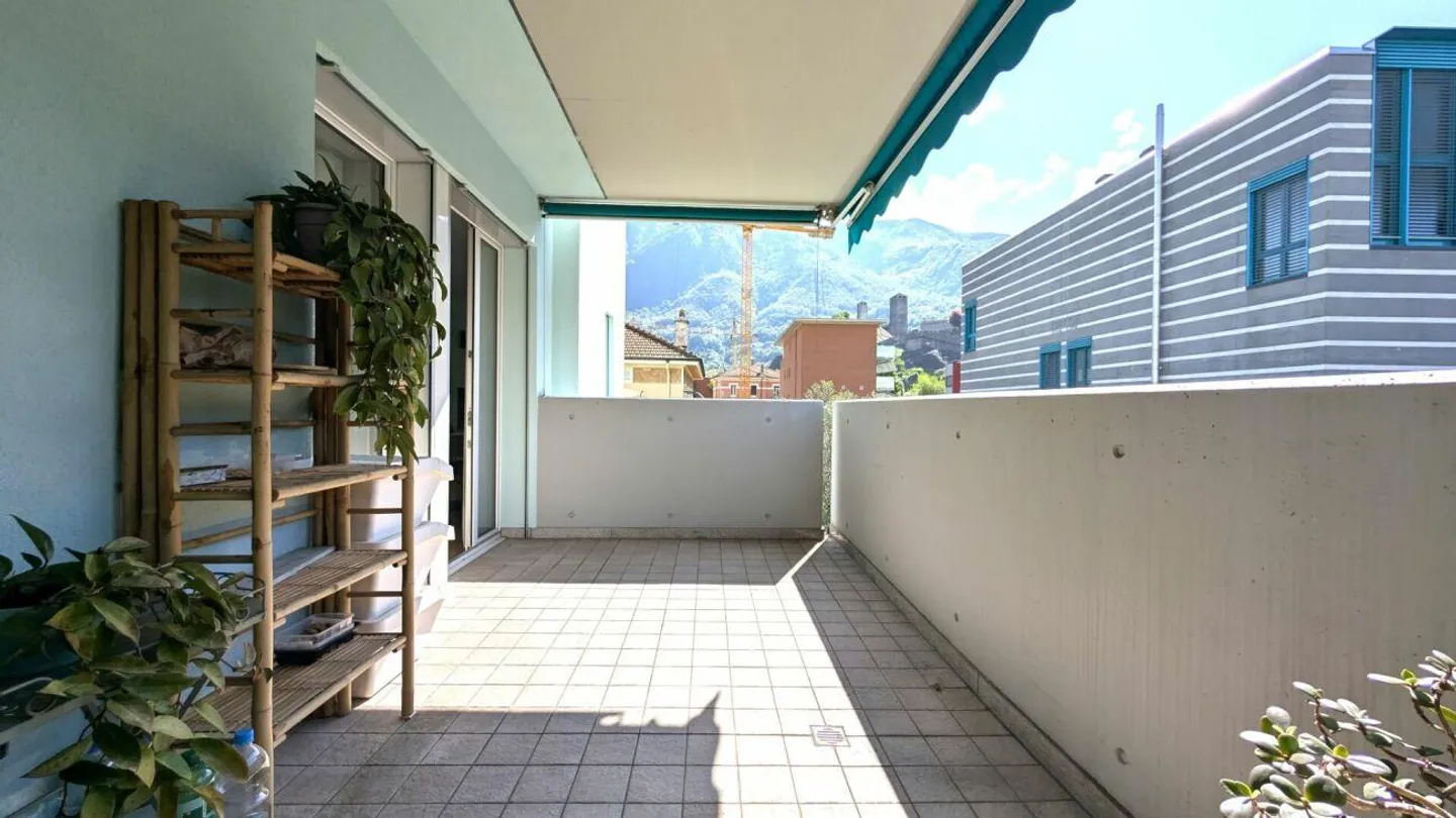 Eleganza urbana con vista castelli - Foto 11 di 11