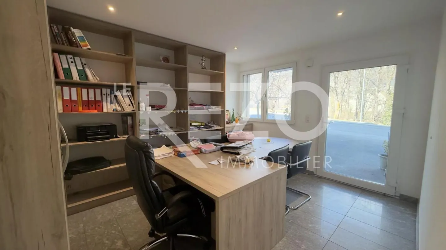 Exceptional villa in Chalais with income potential - Photo 3 of 13