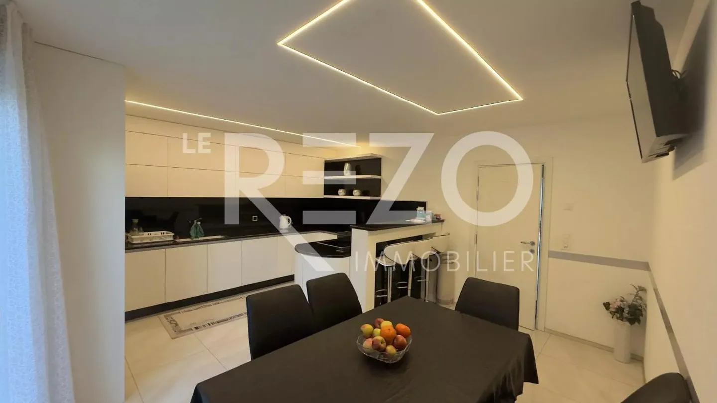 Exceptional villa in Chalais with income potential - Photo 10 of 13