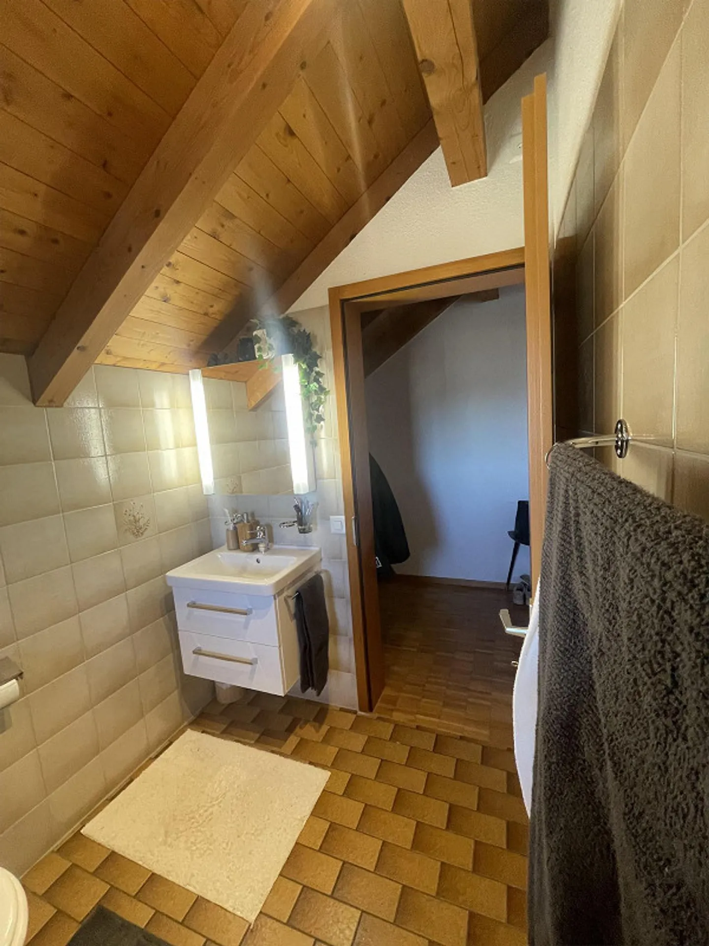 Attraktive Dachwohnung in ruhiger Lage in Maienfeld - Foto 9 von 10