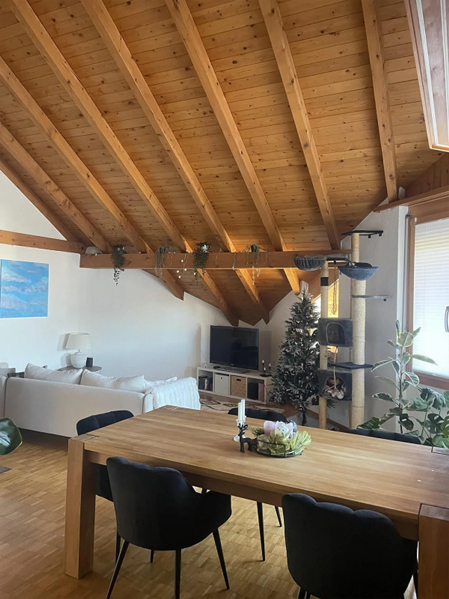 Attraktive Dachwohnung in ruhiger Lage in Maienfeld - Foto 1 von 10