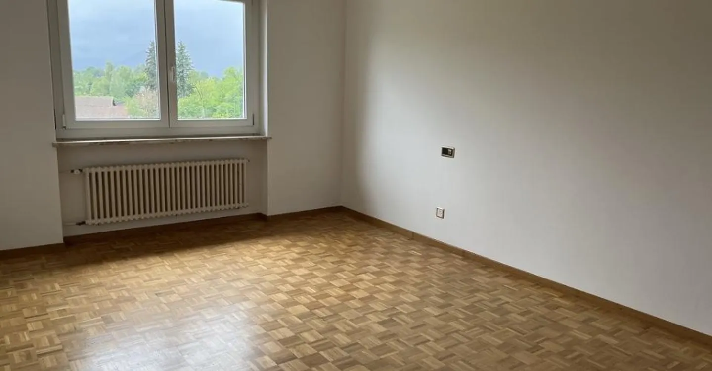 Bright 5.5 rooms on the 5th floor in a quiet area of Locarno - Photo 3 of 6