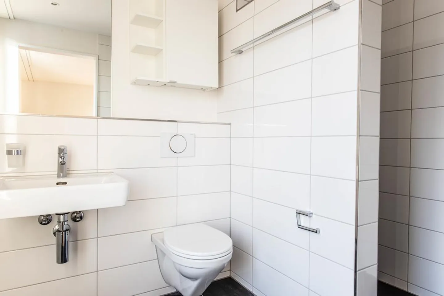 Modernes Apartment mit grossem Balkon - Foto 7 von 11