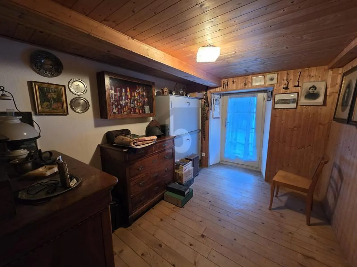 SPACIOUS IN THE CORE TO RENOVATE - Photo 3 of 4