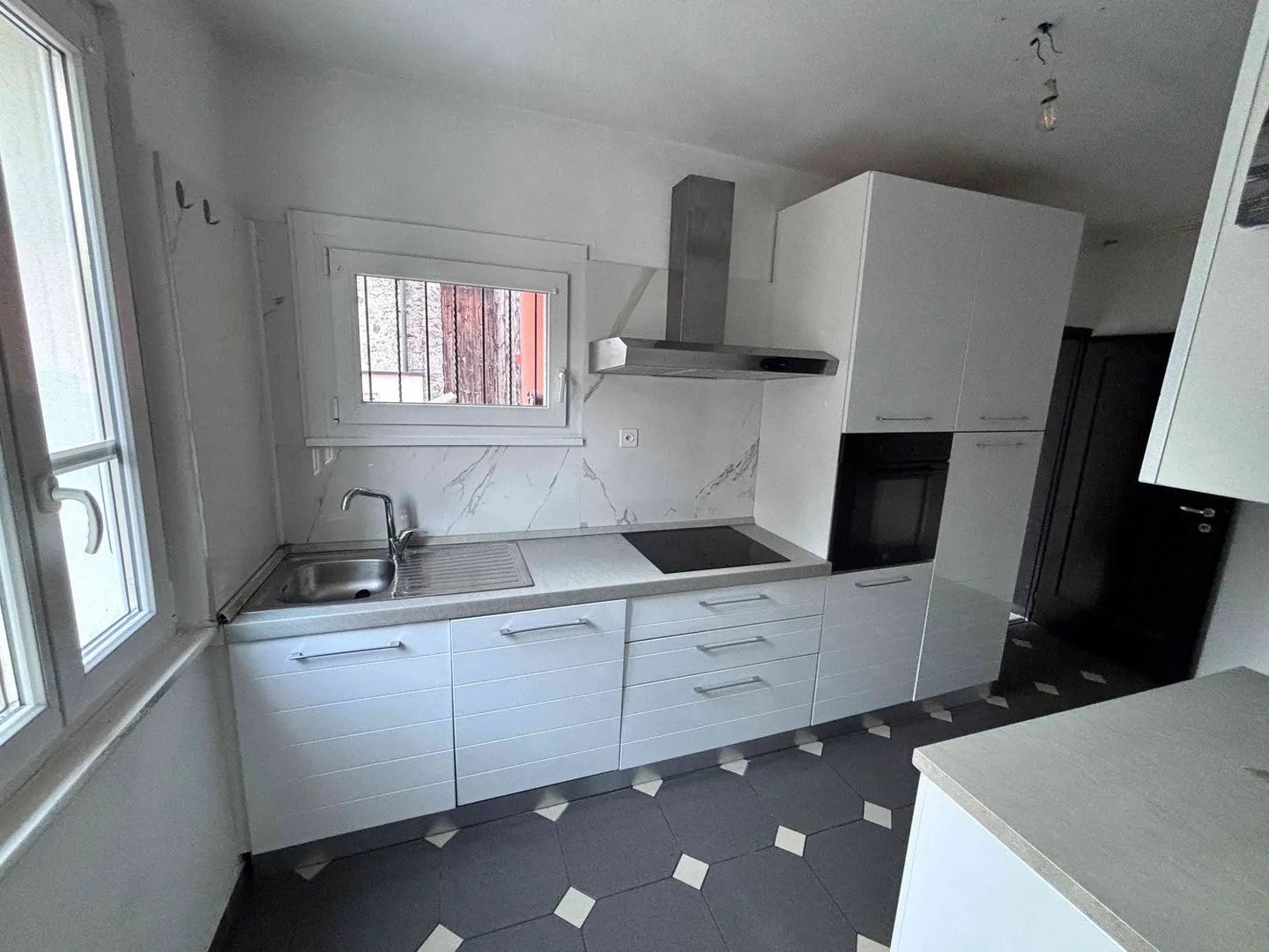 Vendita Casa Indipendente - Gnosca (Bellinzona) - Foto 2 di 13